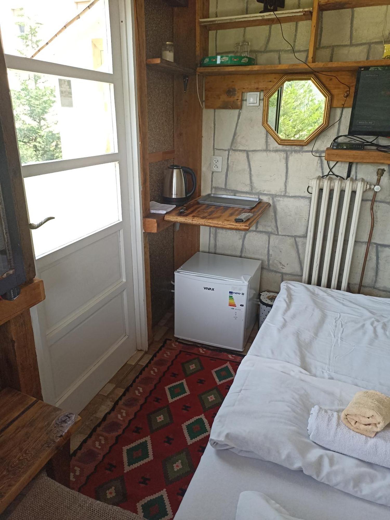 Belette Apartments Nikšić Rom bilde